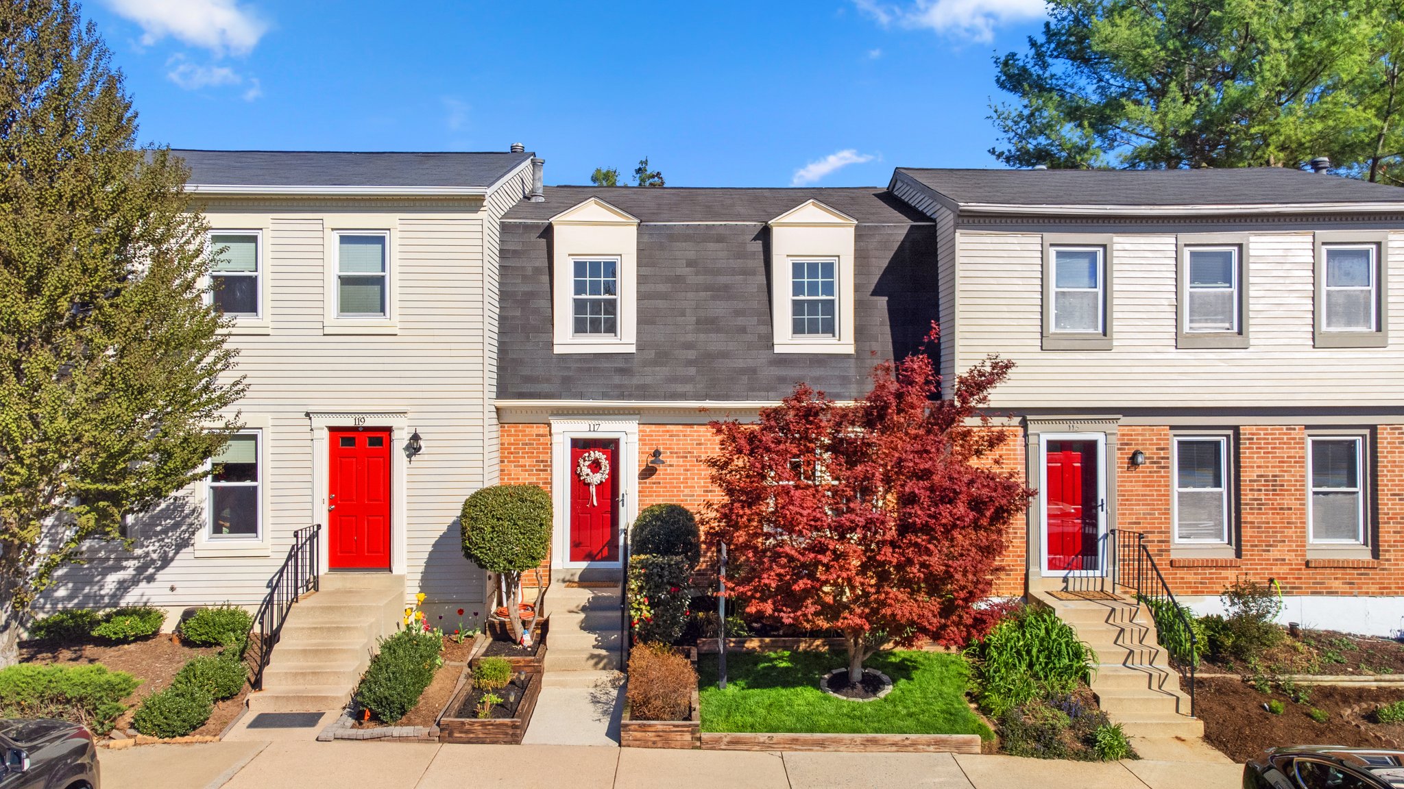 02. 117 Pontiac Way.jpg