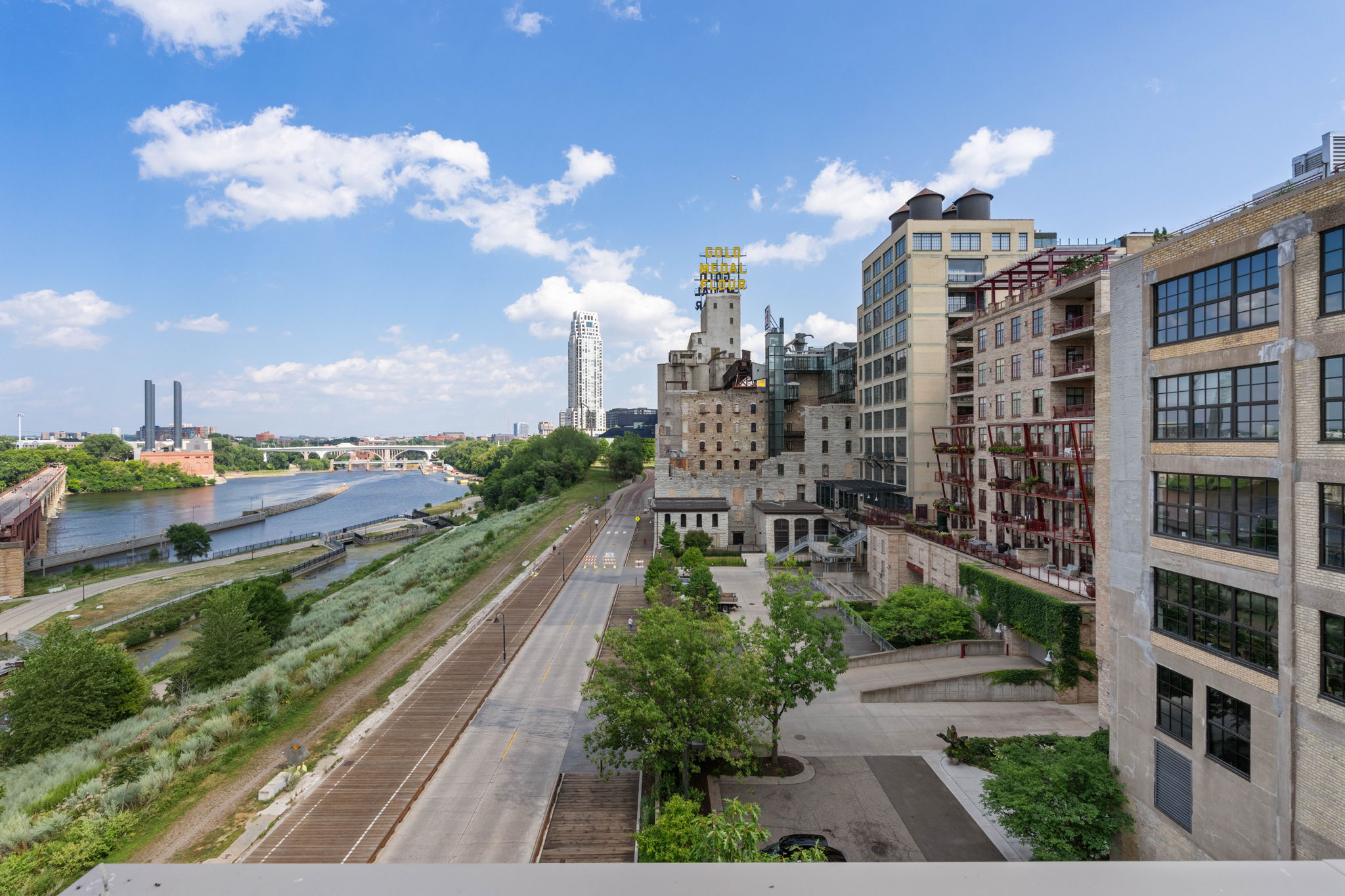  Photo 49