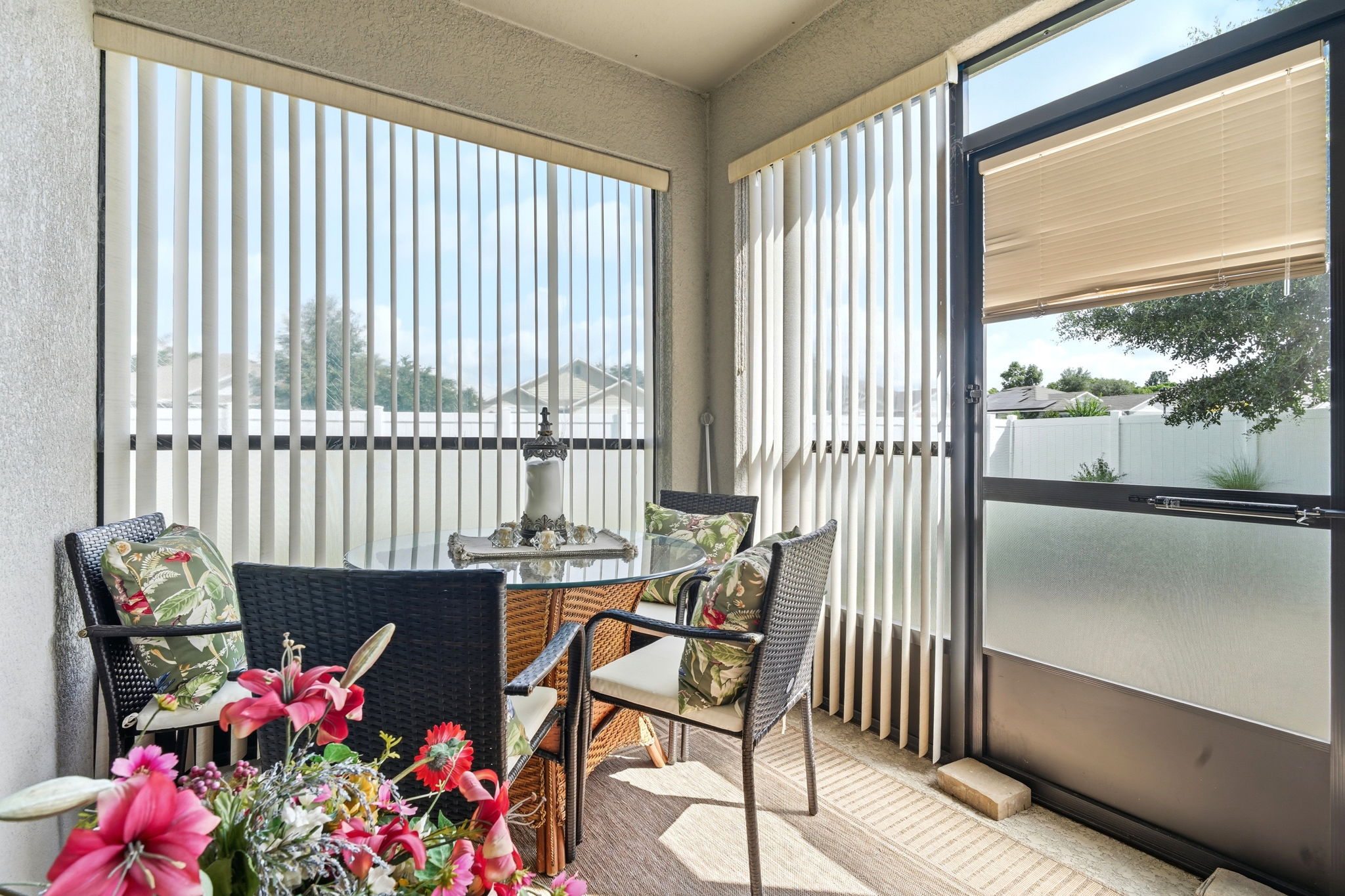  Photo 49