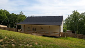  Photo 44