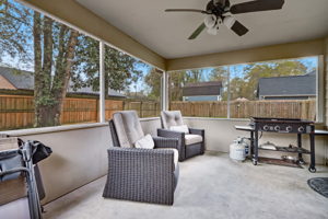 Screened-in Porch