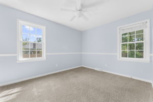  Photo 0