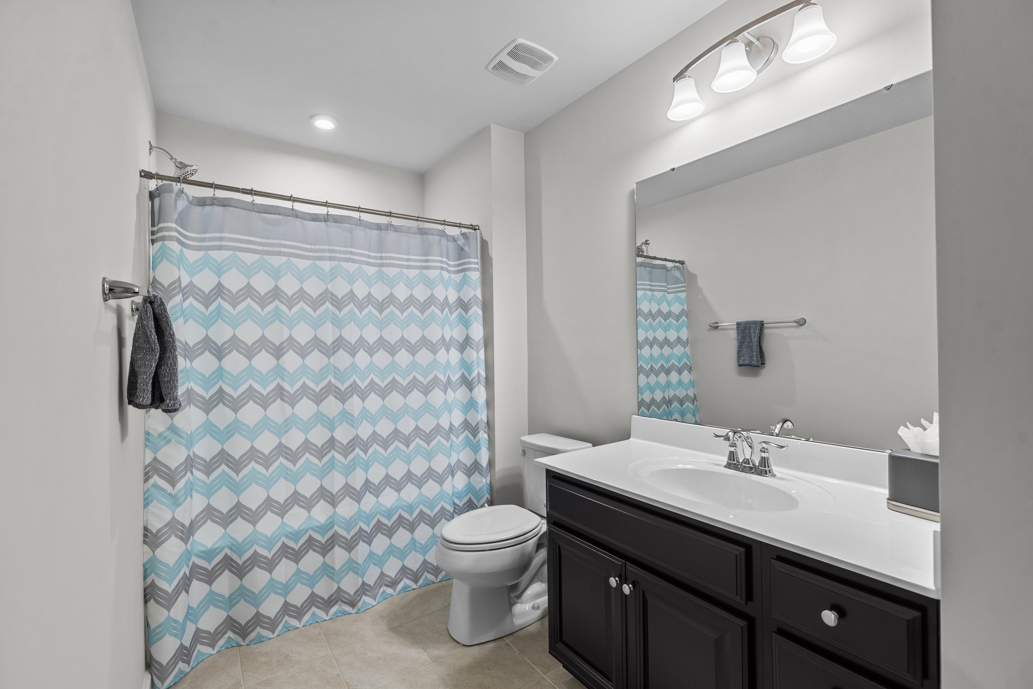 2nd level full bathroom