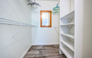 Master Bedroom Walk-in Closet-2