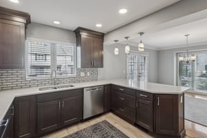 Edgewater Dr-S2210-016.jpg