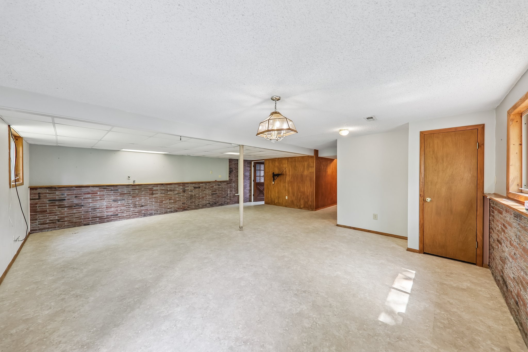 11706 Walshville Trail-S2908-044.jpg