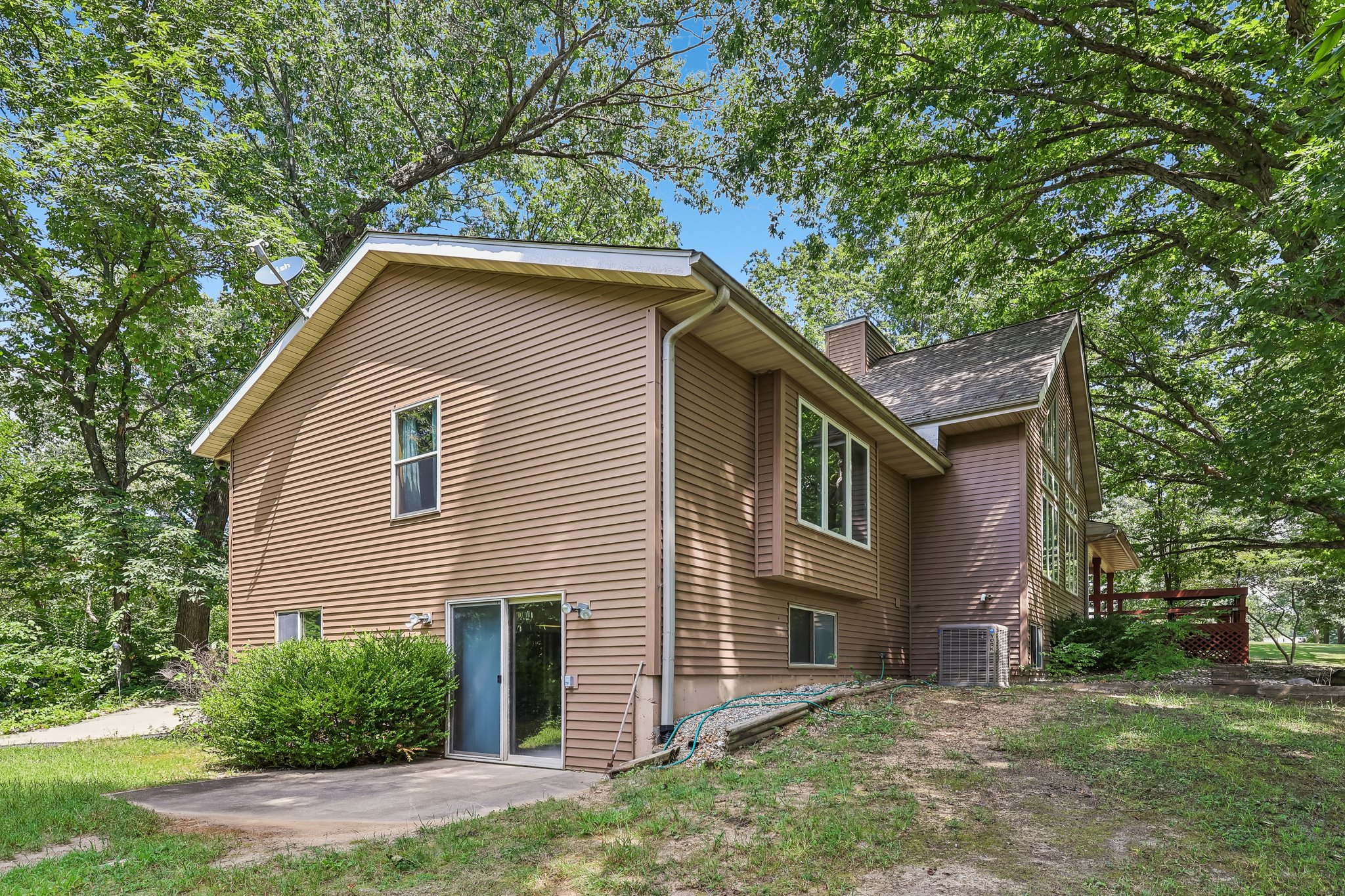 11706 Walshville Trail-S2908-064.jpg