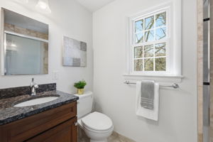 Ensuite Primary Bathroom