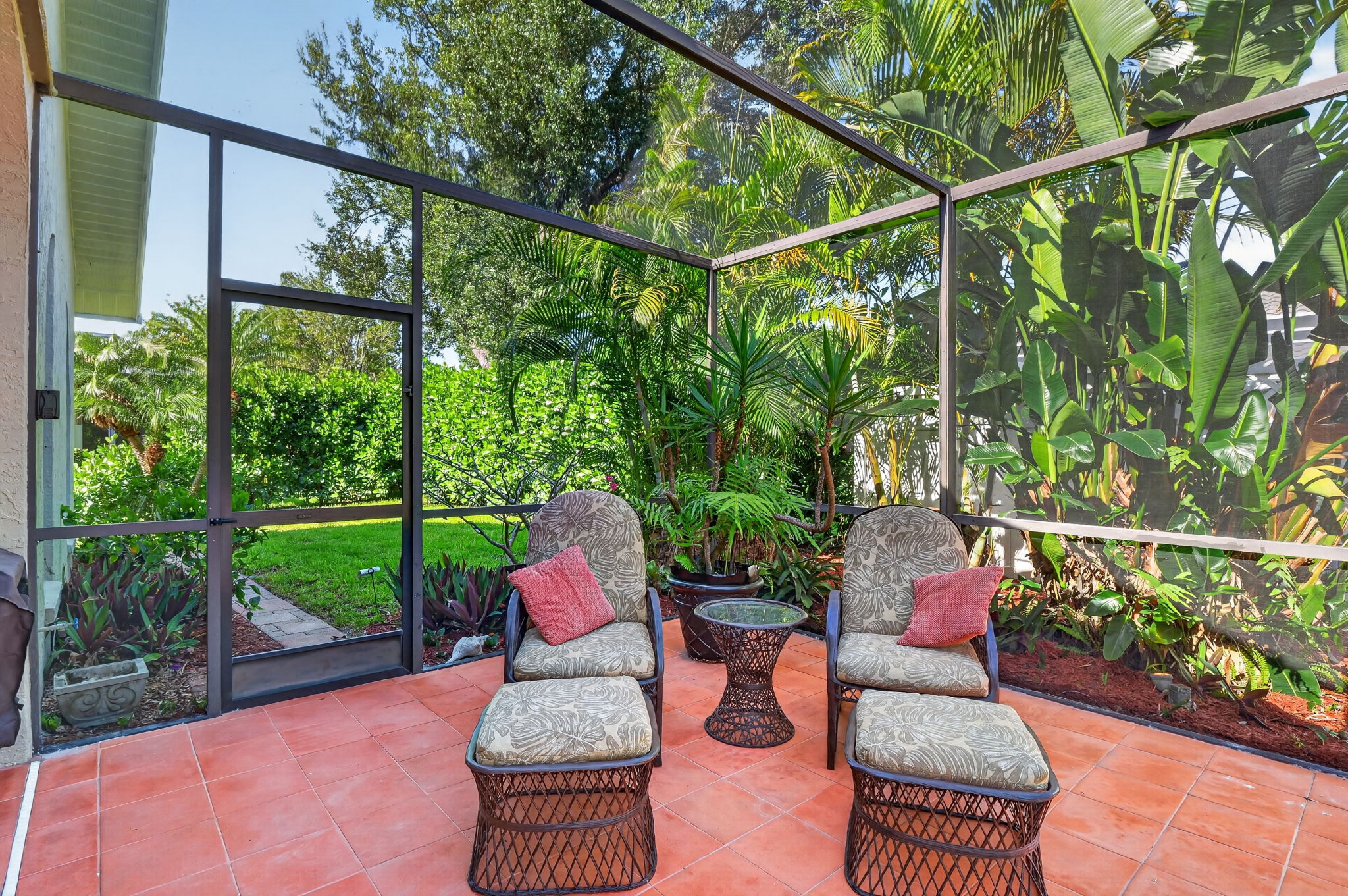  Photo 50