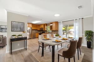 DSC06073 virtually staged.jpeg