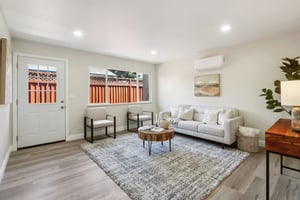 Locust St-L2407-012.jpg