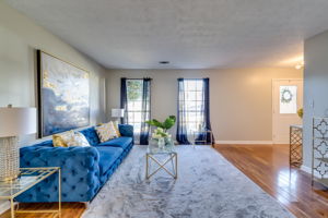 1171 W Shore Dr, Riverdale, GA 30296, USA Photo 8