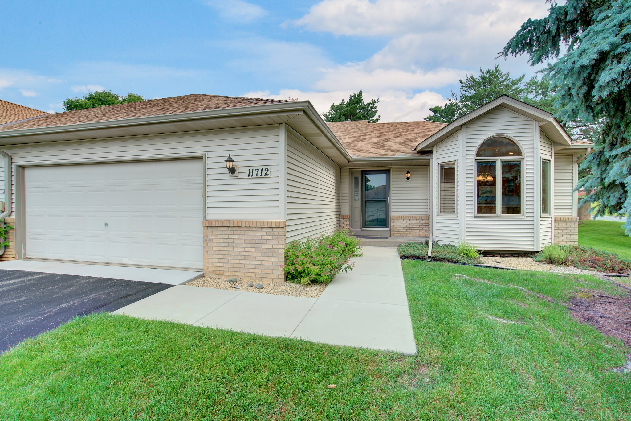 One Level Living in Maple Grove! Nordy Photography