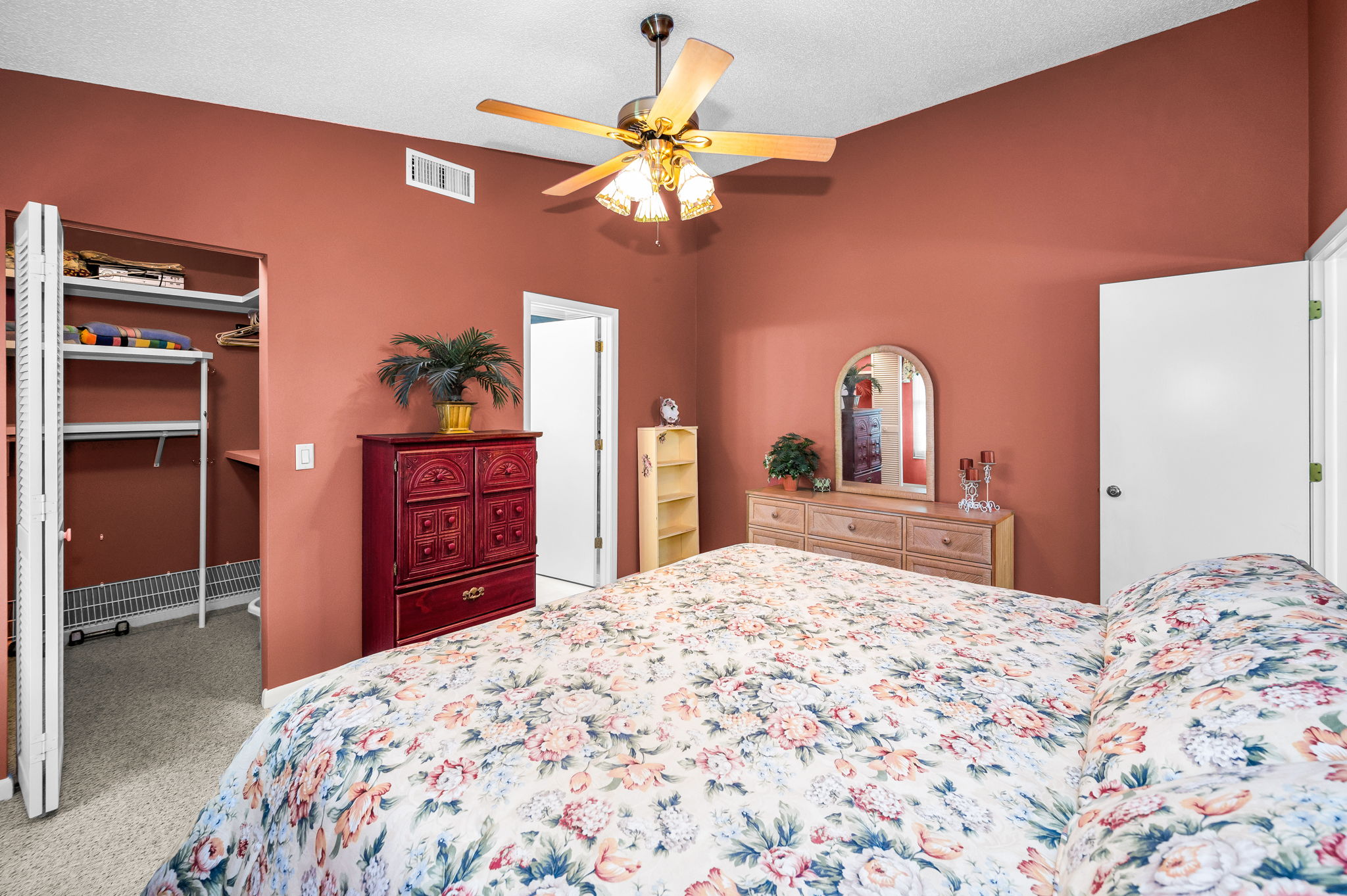 Primary Bedroom1b