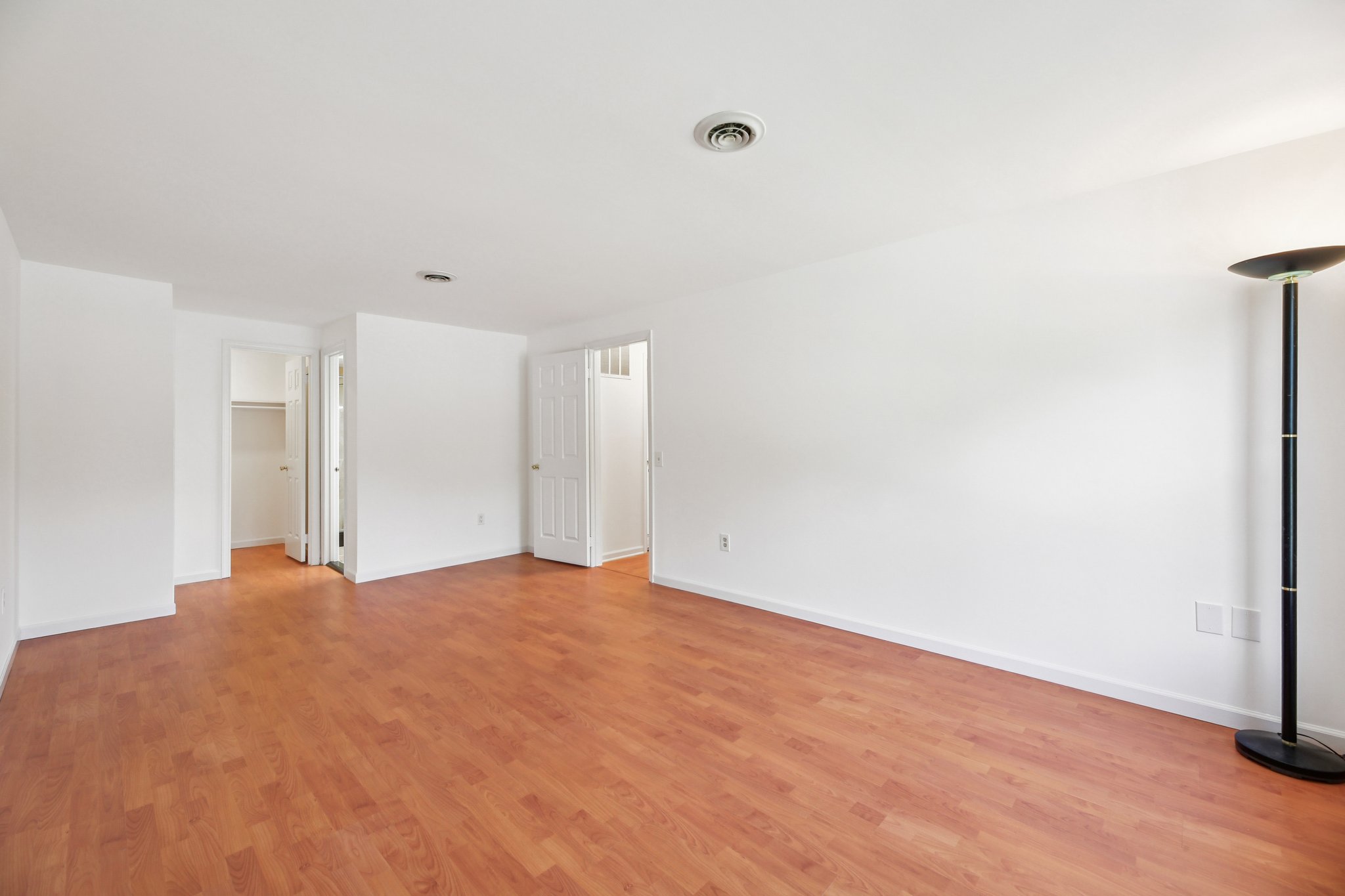 Basswood Dr-S2309-026.jpg