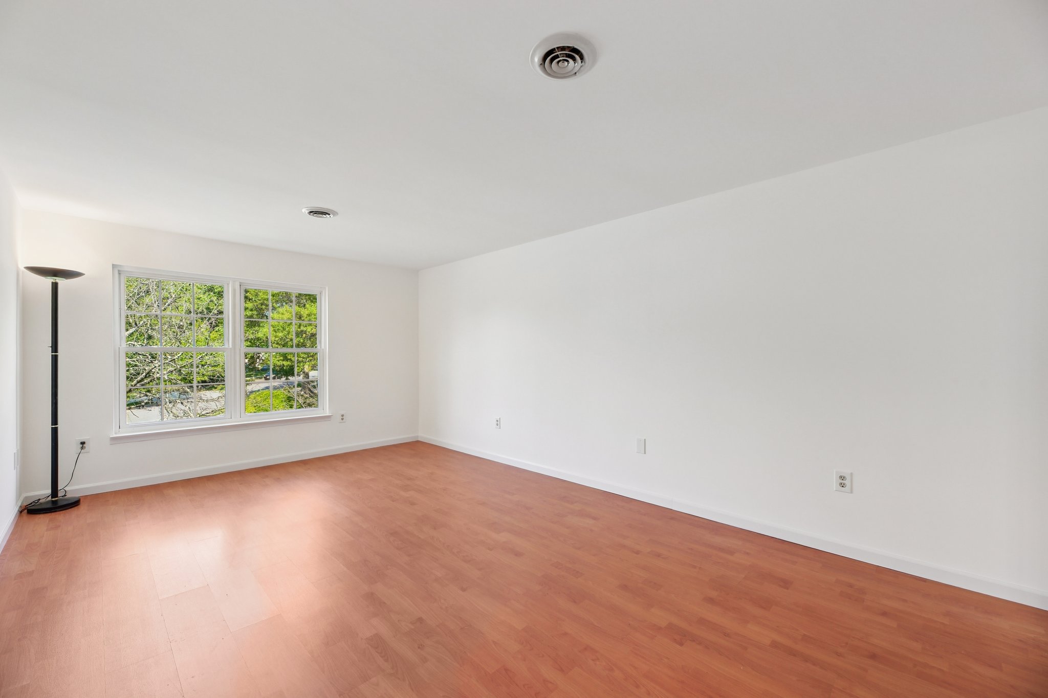 Basswood Dr-S2309-027.jpg