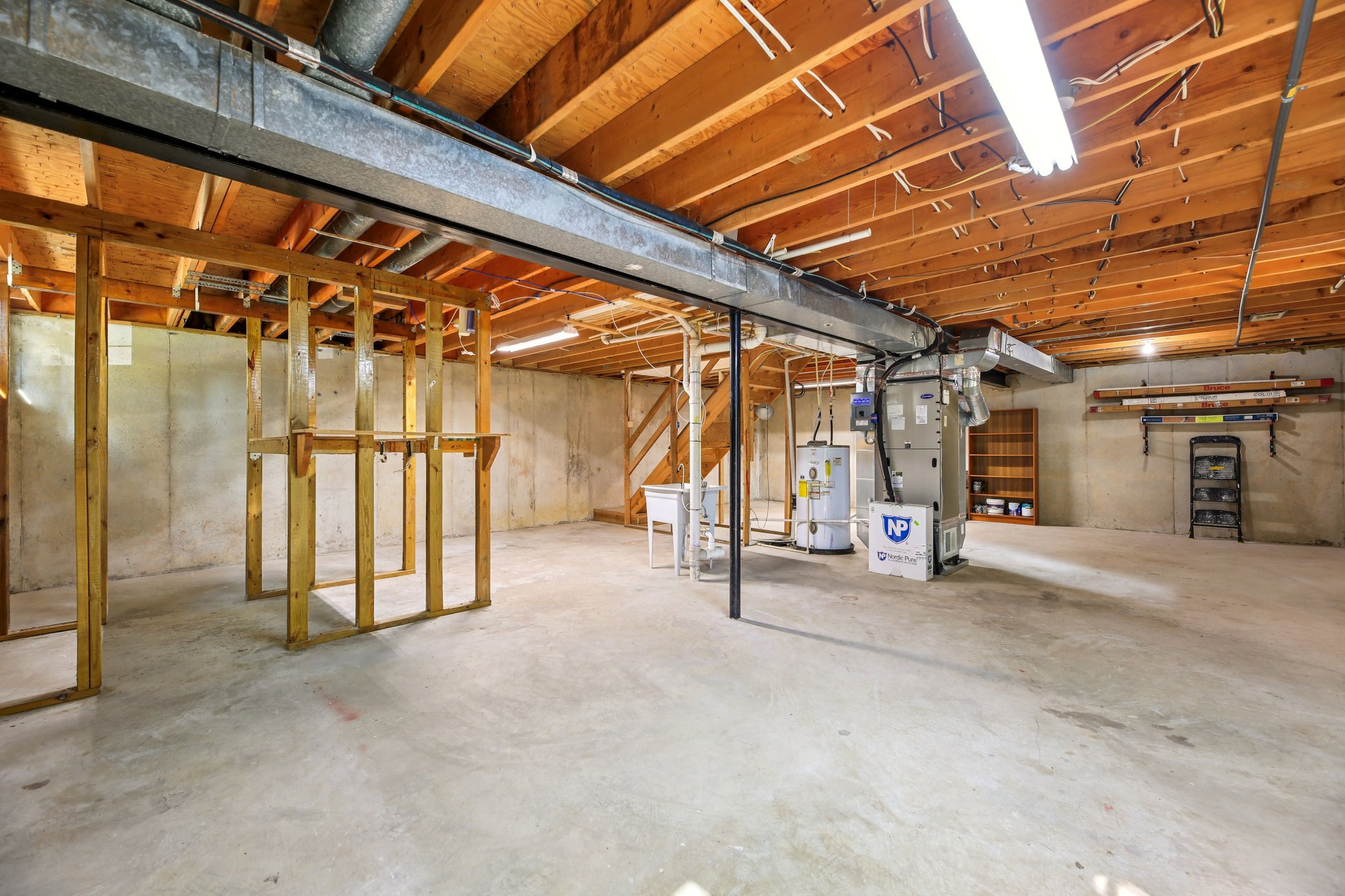Basswood Dr-S2309-033.jpg
