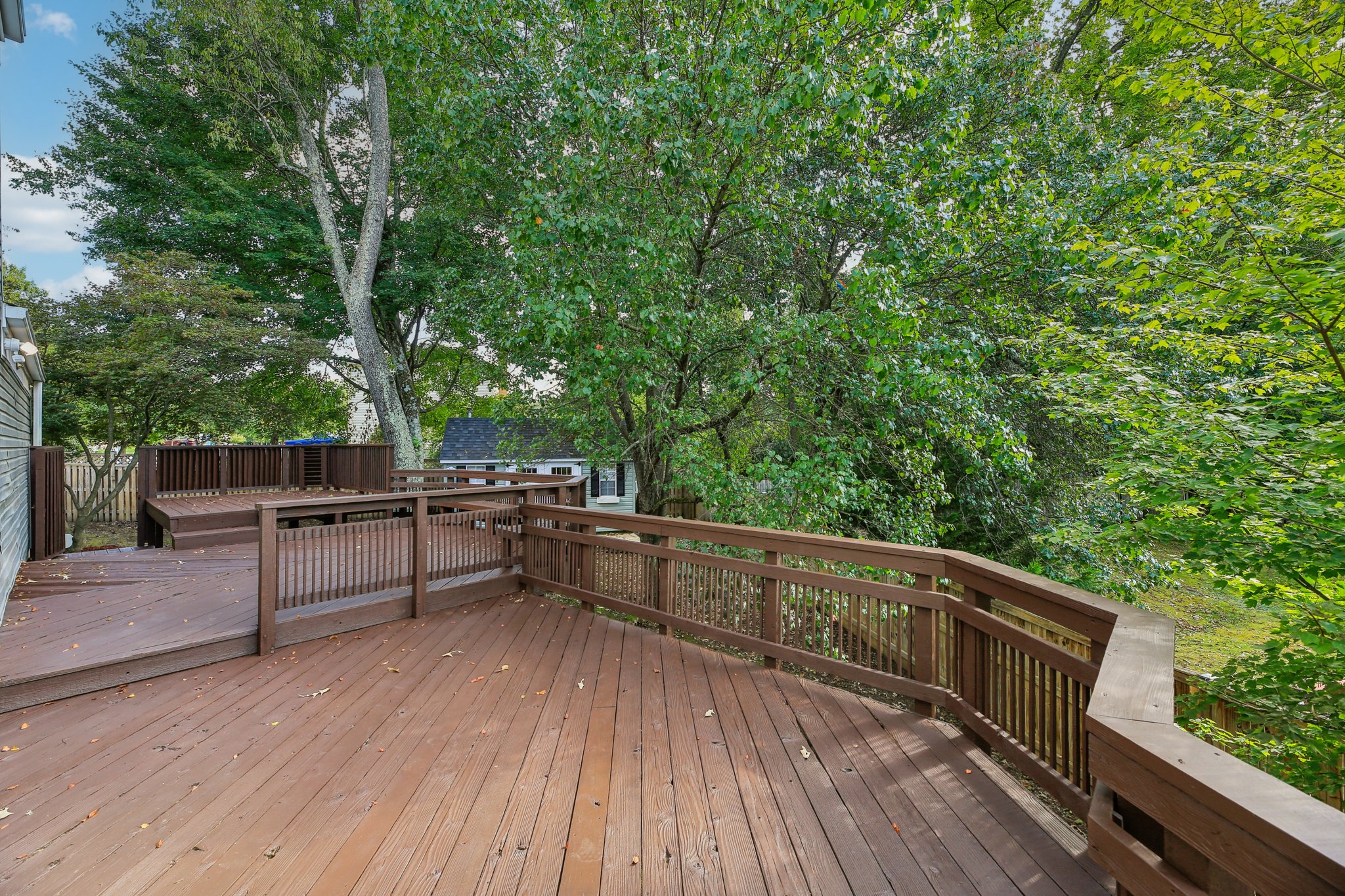 Basswood Dr-S2309-039.jpg