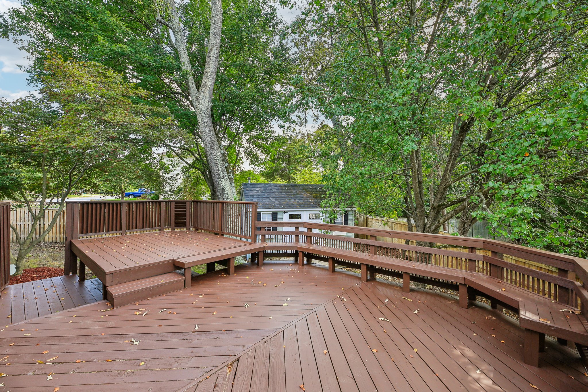Basswood Dr-S2309-040.jpg