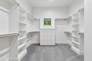 11718Jamestown_009