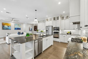 11718Jamestown_021