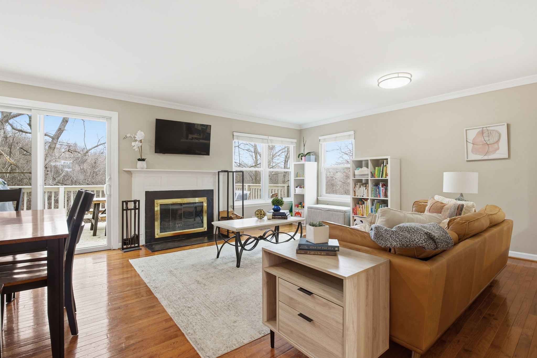 Open Concept Living & Dining Areas