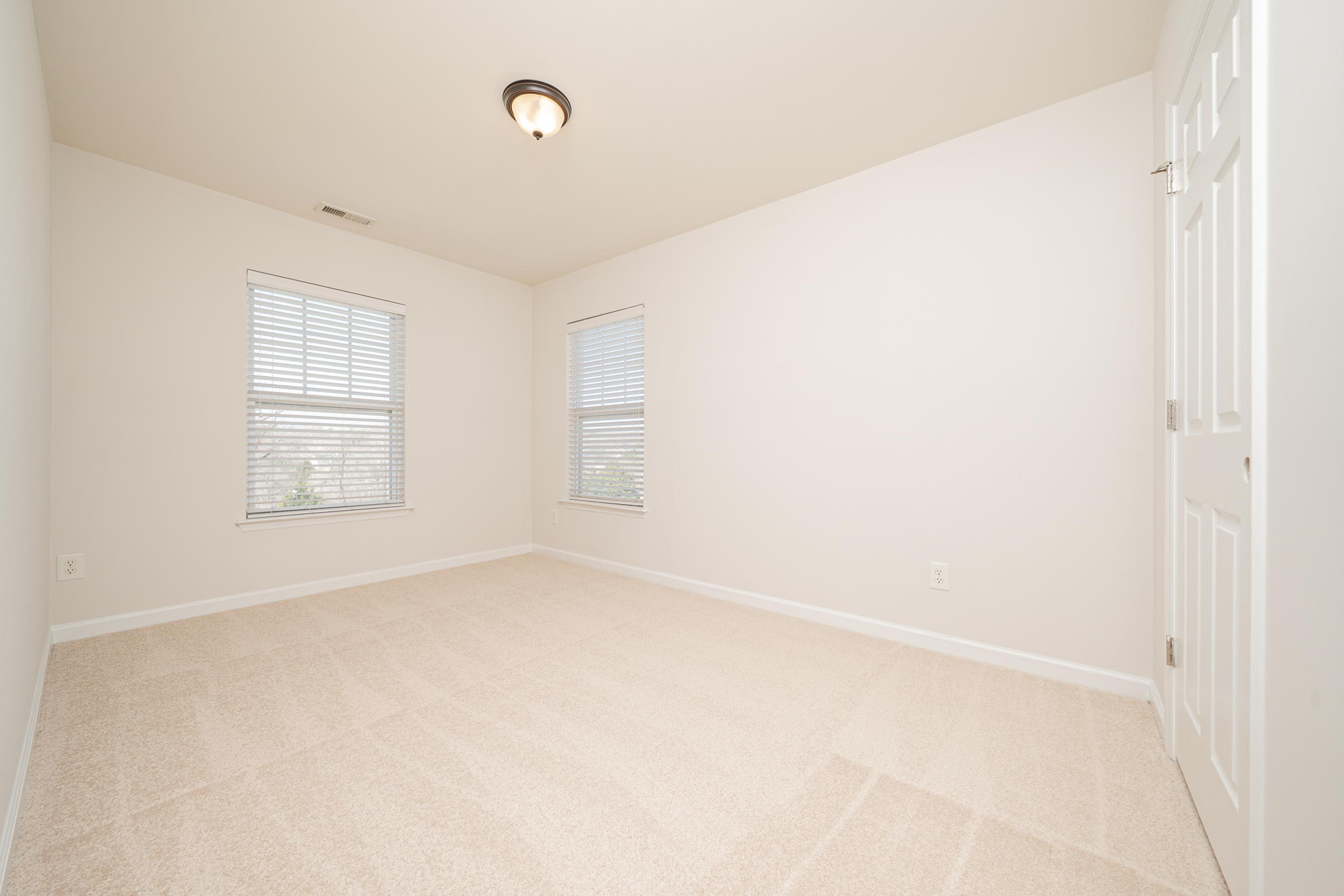 11721 Coppergate Dr, Raleigh, NC 27614, USA Photo 26