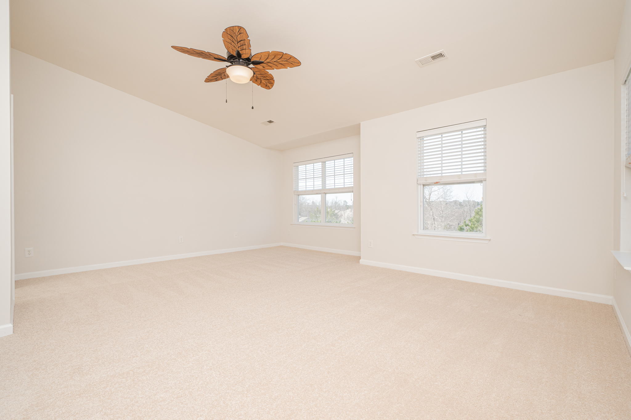 11721 Coppergate Dr, Raleigh, NC 27614, USA Photo 32