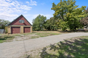  Photo 24