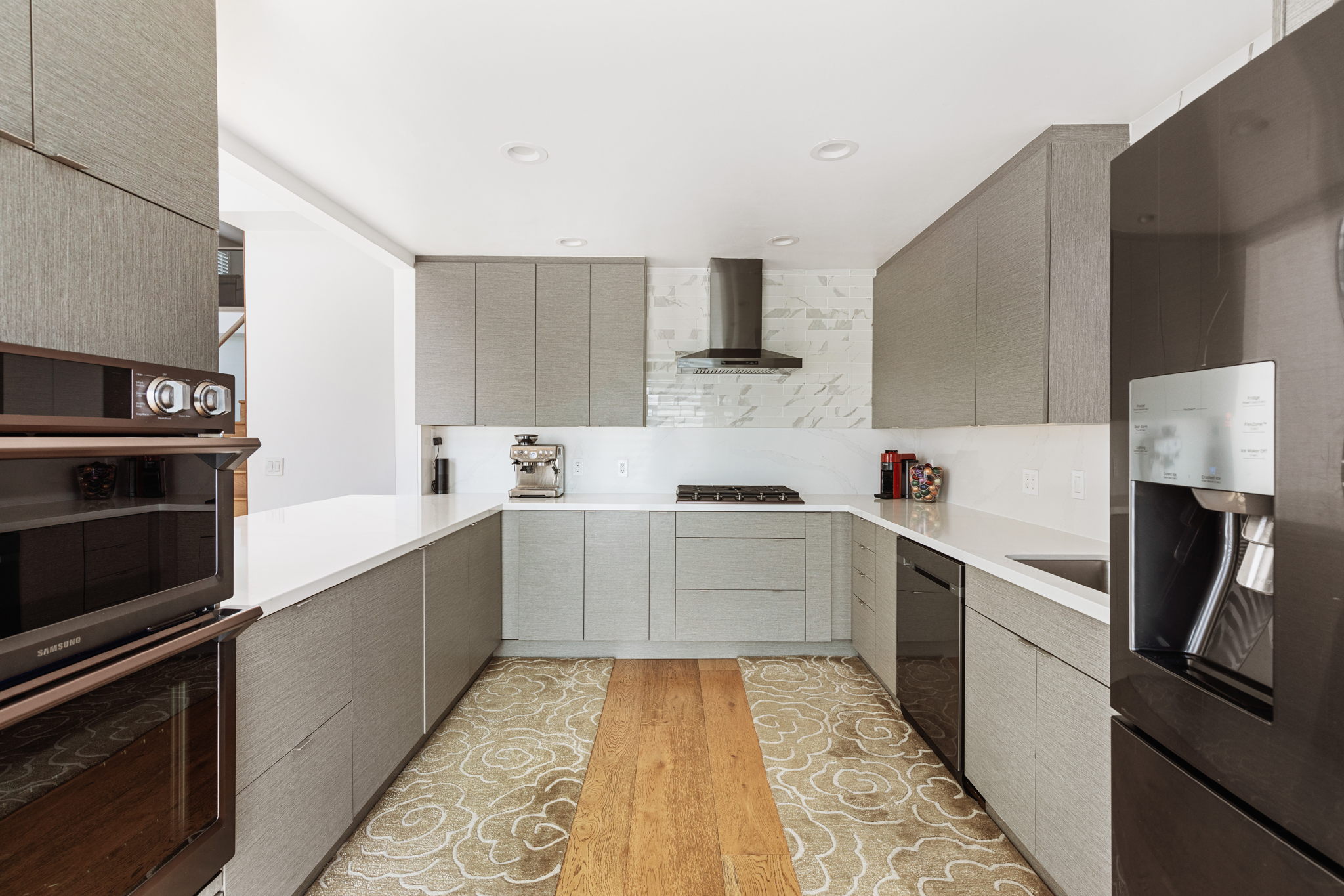 11723 Goshen Ave, Los Angeles, CA 90049, USA Photo 13