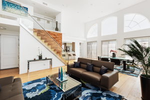 11723 Goshen Ave, Los Angeles, CA 90049, USA Photo 4