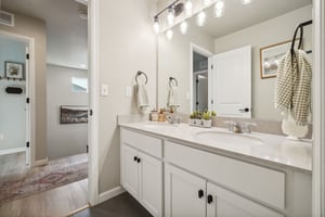 Newport St-037.jpg
