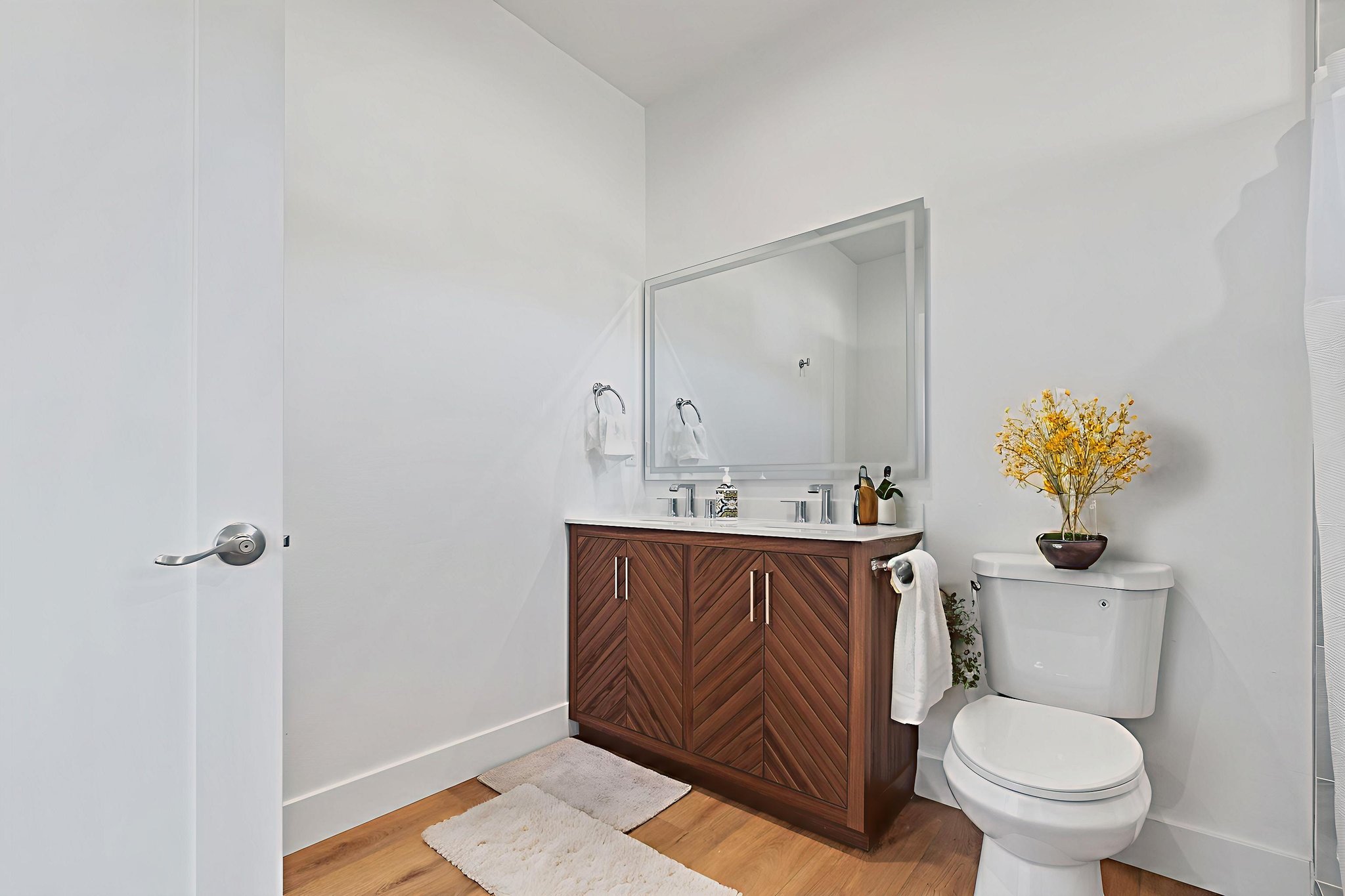 DSC04742-Edit virtually staged.jpeg