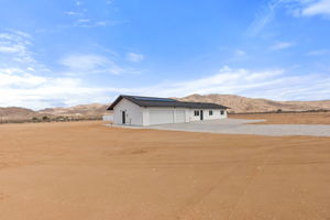  Photo 0