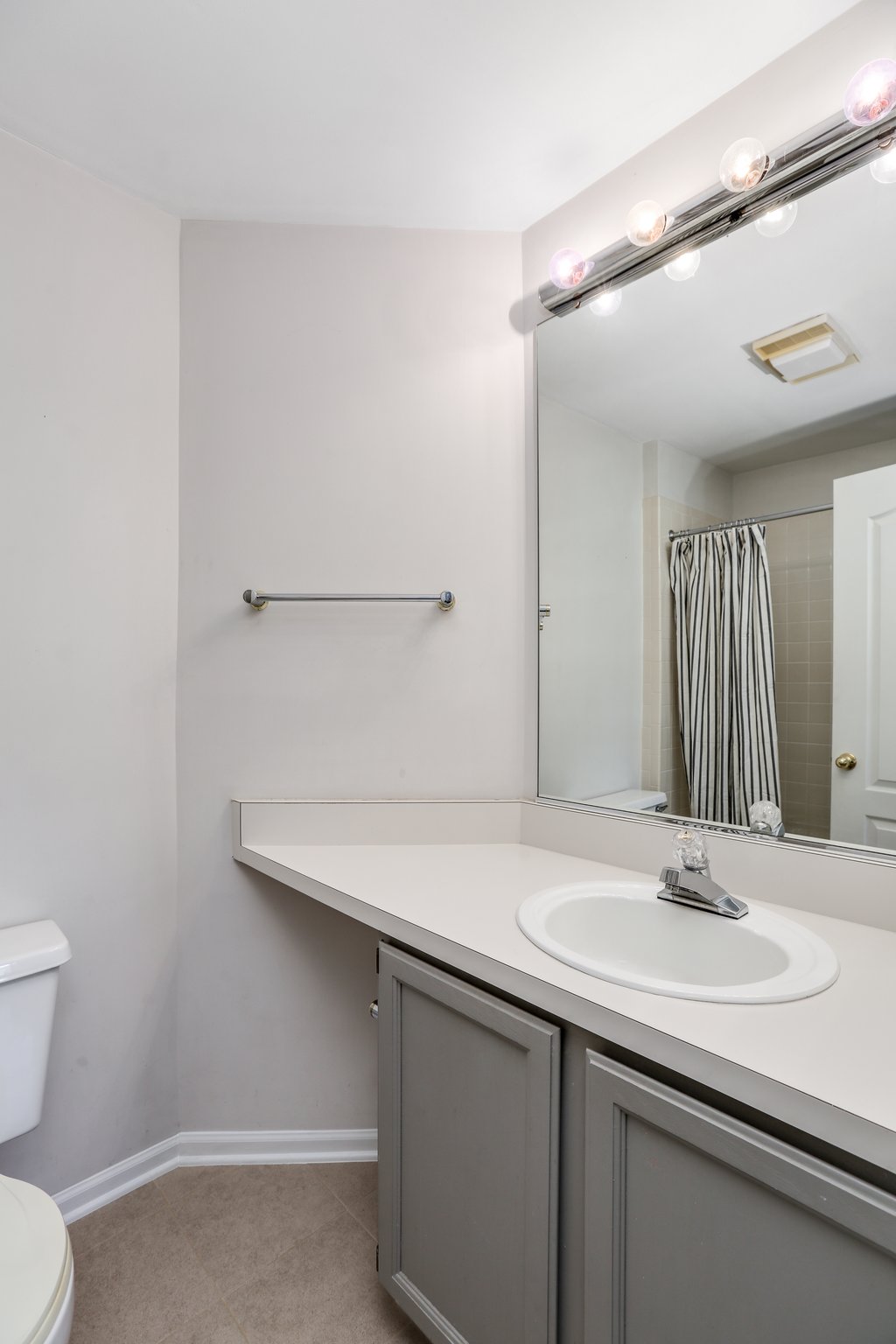  1173 Fairways Blvd, Troy, MI 48085, US Photo 19