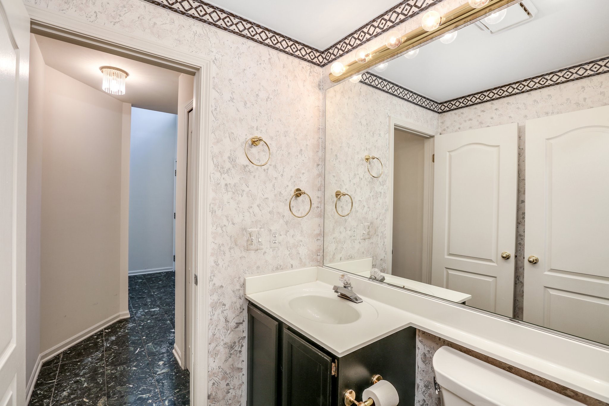  1173 Fairways Blvd, Troy, MI 48085, US Photo 10