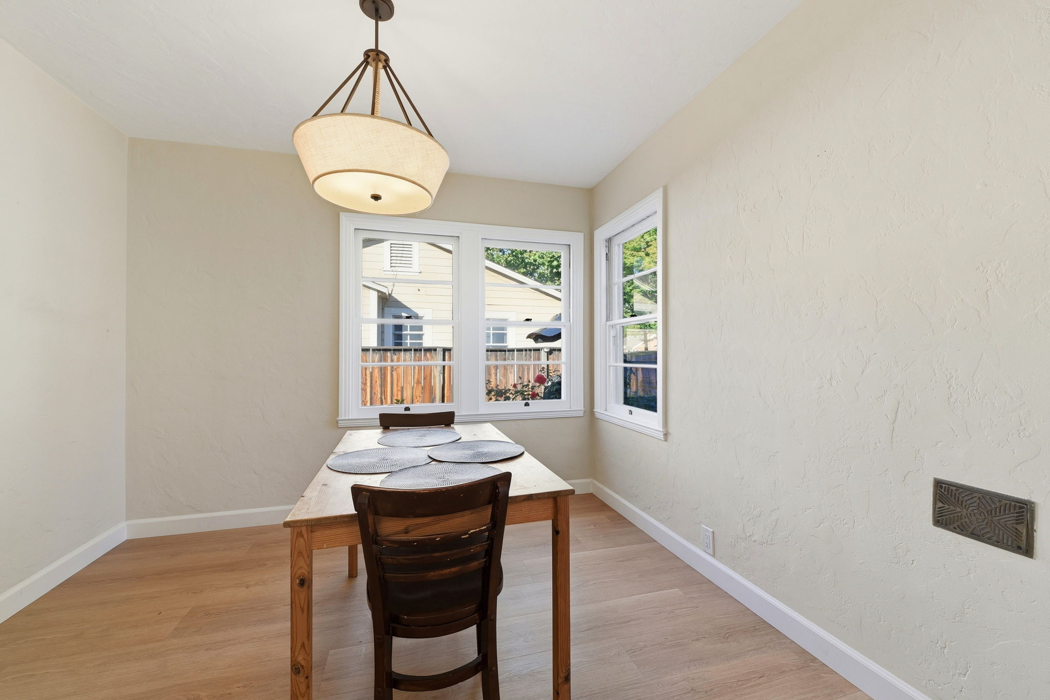 016_F8_1173 Malone Rd