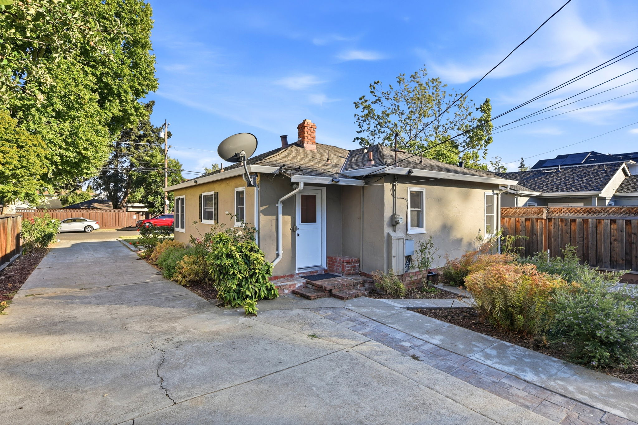 025_F8_1173 Malone Rd