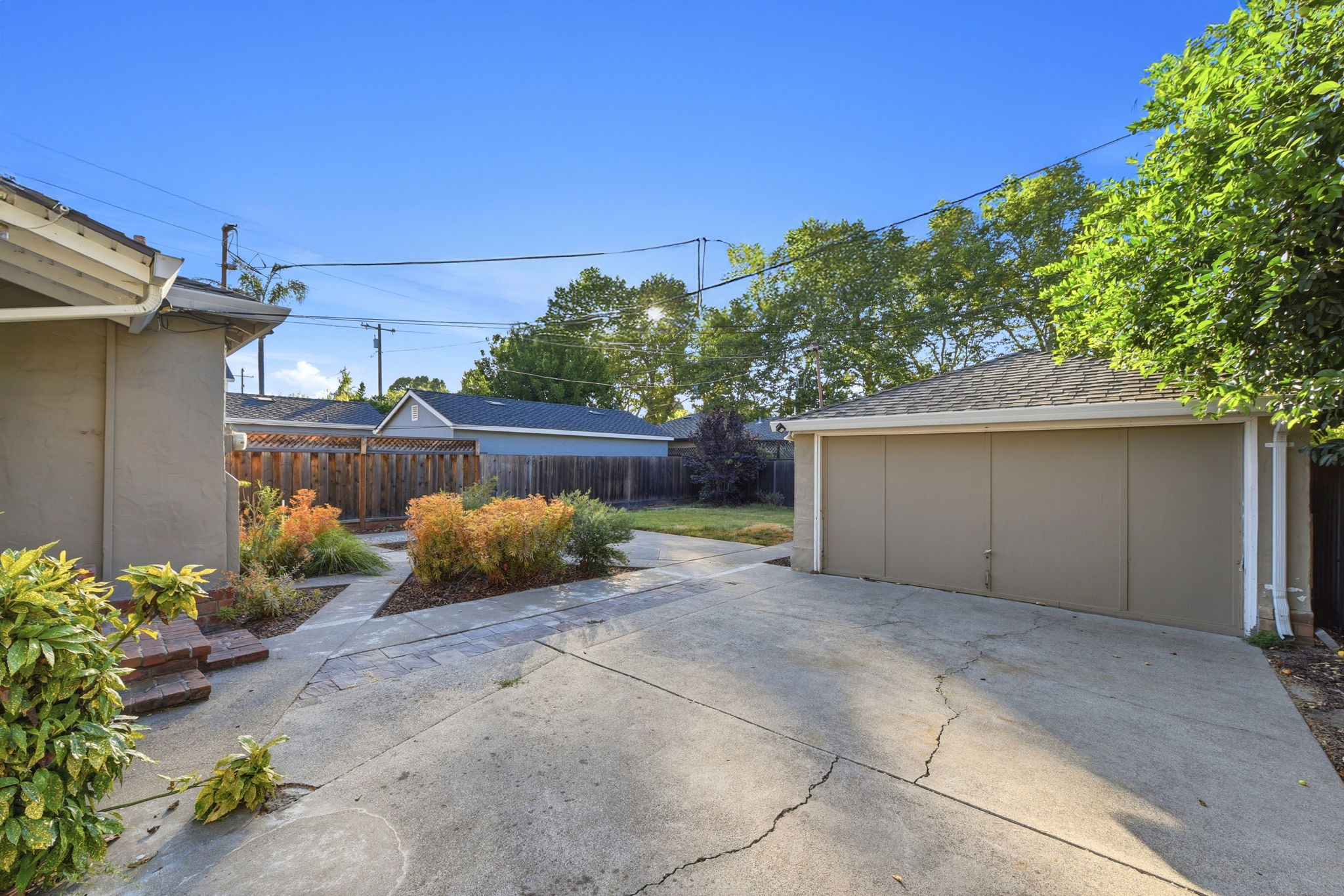 029_F8_1173 Malone Rd