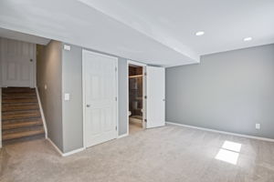  Photo 47