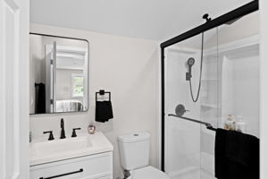  Photo 40
