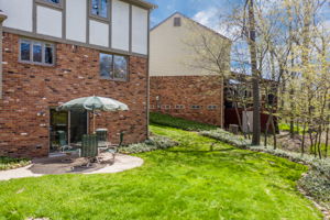  1174 Valley Stream Ct, Rochester Hills, MI 48309, US Photo 8