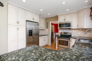  1174 Valley Stream Ct, Rochester Hills, MI 48309, US Photo 20