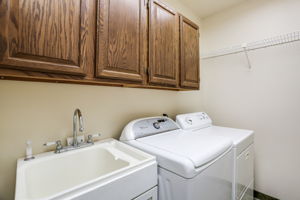  1174 Valley Stream Ct, Rochester Hills, MI 48309, US Photo 27