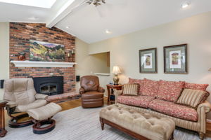  1174 Valley Stream Ct, Rochester Hills, MI 48309, US Photo 24