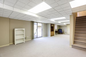  1174 Valley Stream Ct, Rochester Hills, MI 48309, US Photo 38