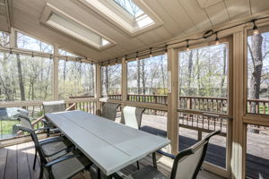  1174 Valley Stream Ct, Rochester Hills, MI 48309, US Photo 29
