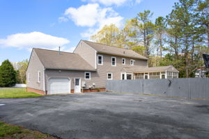 43-Exterior Back