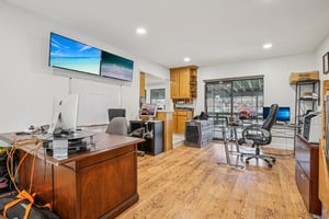 S 700-S2412-008.jpg