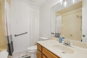 S 700-S2412-018.jpg